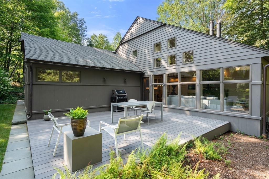 76 Norfolk Road Brookline, MA 02467 - Photo 20 of 24