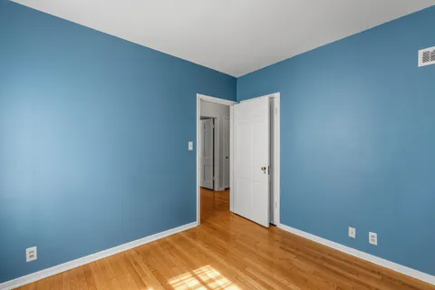 $247,500 | 215 West Saveland Avenue, Milwaukee, WI 53207