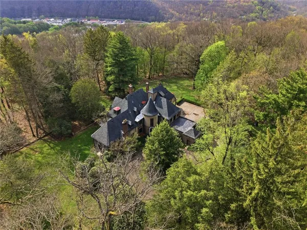 $1,150,000 | 113 Maple Avenue, Oil City, PA 16301