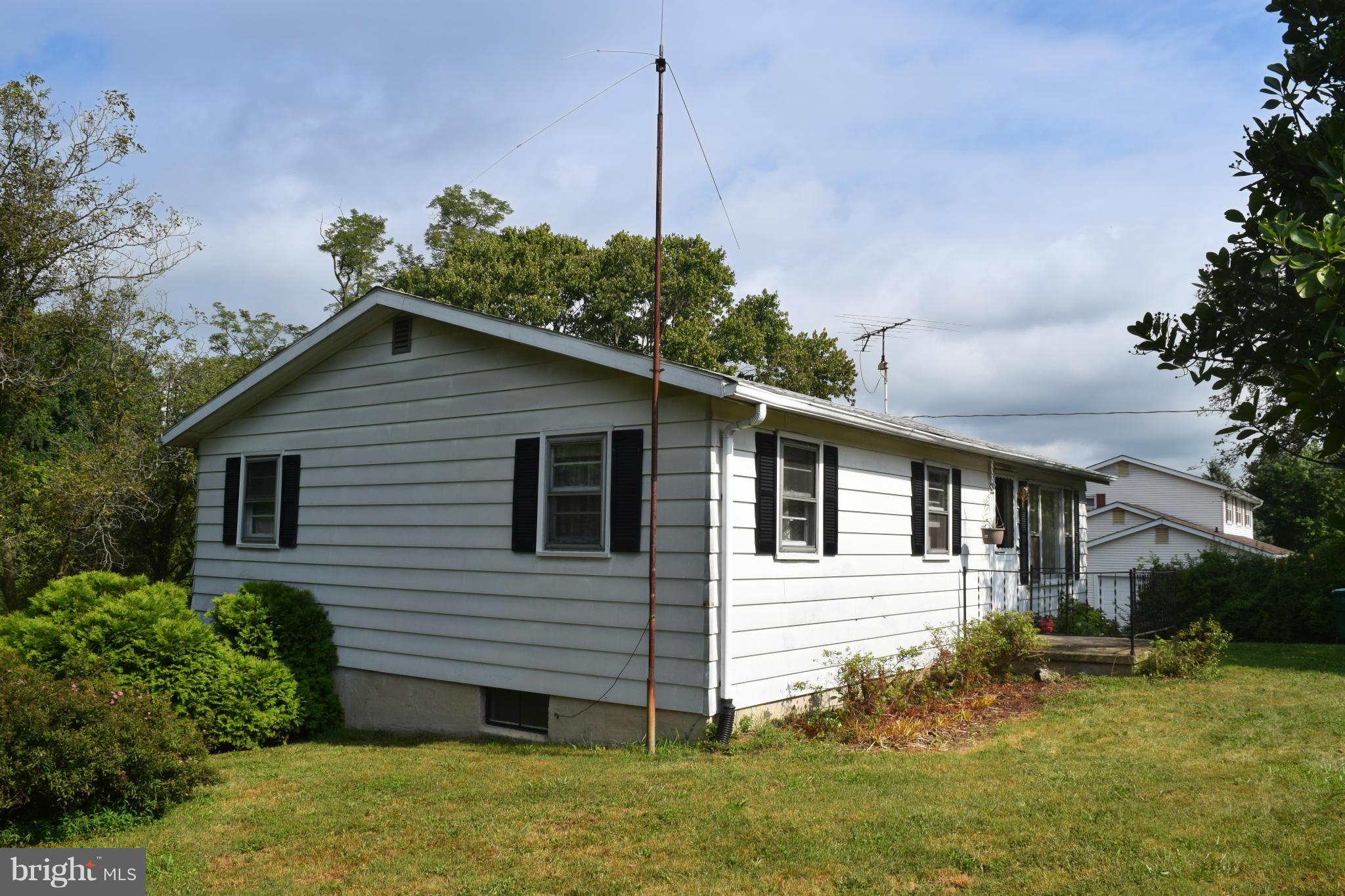 Exterior (Front)