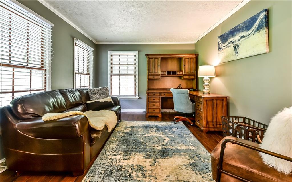 3844 Grove Road Gibsonia, PA 15044 - Photo 6 of 25 Living Room/Study