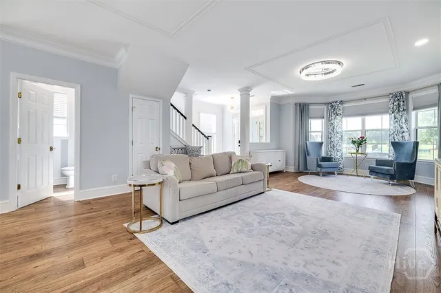 $2,800 | 8 Bushwood Drive, Savannah, GA 31407