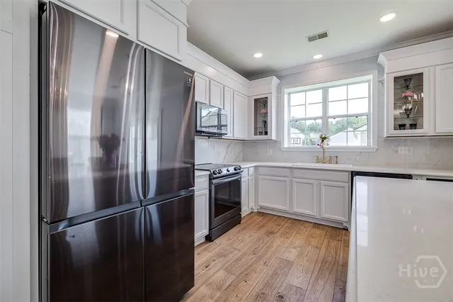 $2,800 | 8 Bushwood Drive, Savannah, GA 31407