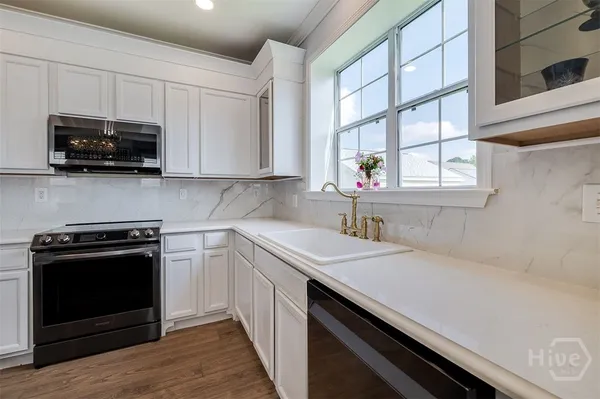 $2,800 | 8 Bushwood Drive, Savannah, GA 31407