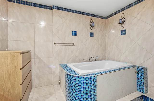 $210,000 | 1275 East Baldwin Lane, Unit 504, Palatine, IL 60074