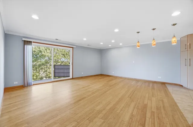 $210,000 | 1275 East Baldwin Lane, Unit 504, Palatine, IL 60074