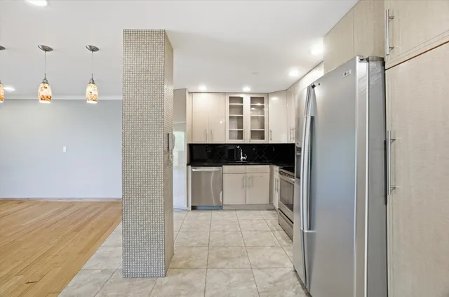 $210,000 | 1275 East Baldwin Lane, Unit 504, Palatine, IL 60074