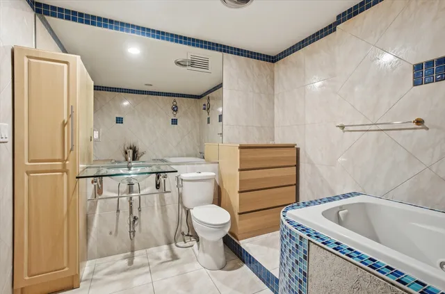 $210,000 | 1275 East Baldwin Lane, Unit 504, Palatine, IL 60074