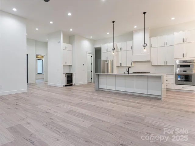 $875,000 | 419 Big Hl Drive, Unit 83, Arden, NC 28704