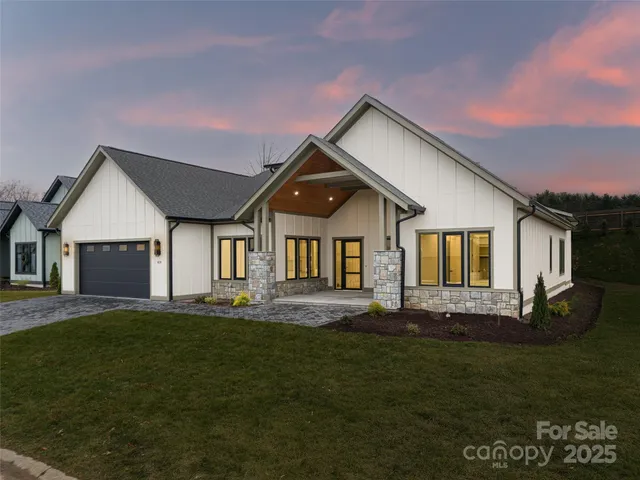 $875,000 | 419 Big Hl Drive, Unit 83, Arden, NC 28704