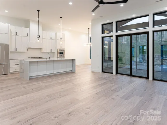 $875,000 | 419 Big Hl Drive, Unit 83, Arden, NC 28704