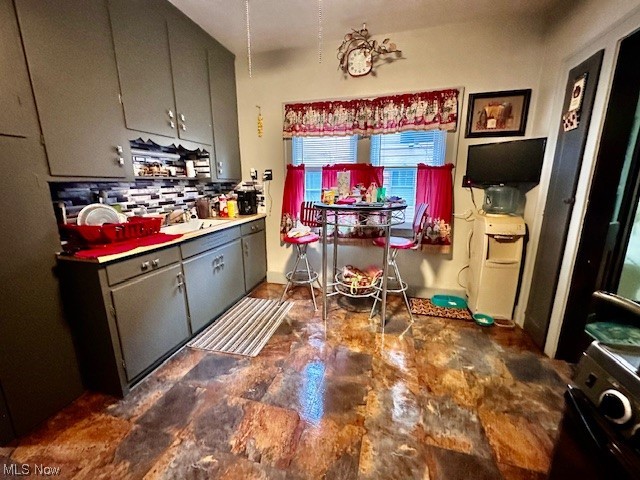 801 Hoover Road Cleveland, OH 44119 - Photo 7 of 24 Gallery Image 7