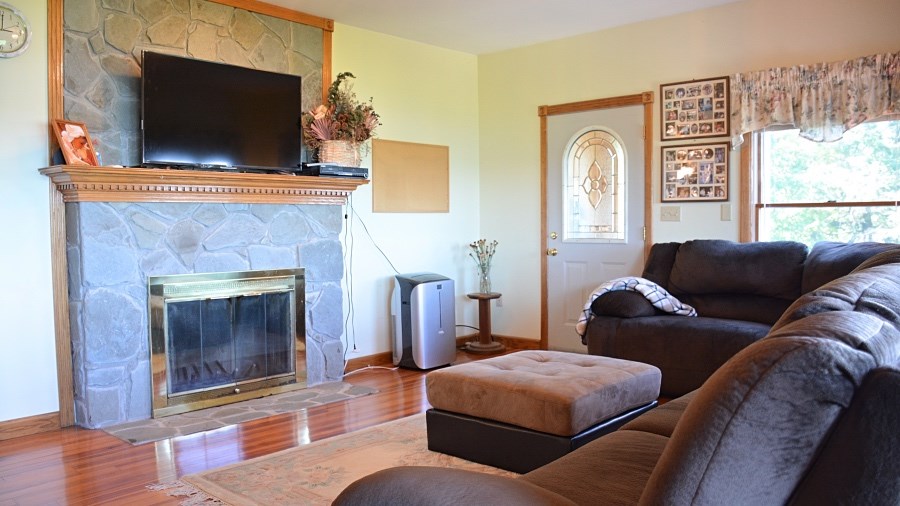 2881 Lake Shore Road Gilford, NH 03249 - Photo 5 of 35 Gallery Image 5