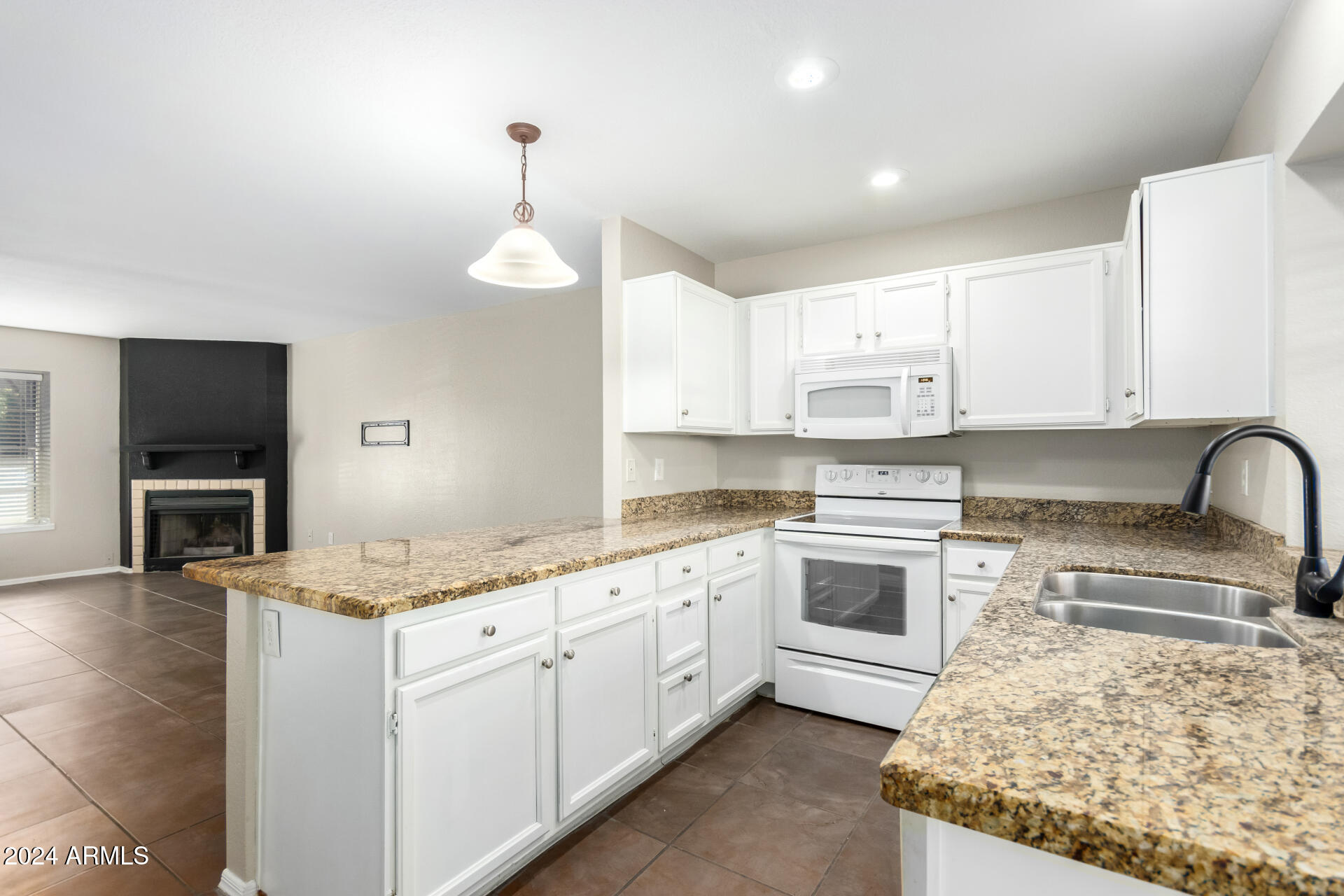 8111 West Wacker Road, Unit 124 Peoria, AZ 85381 - Photo 8 of 25 08-Wacker