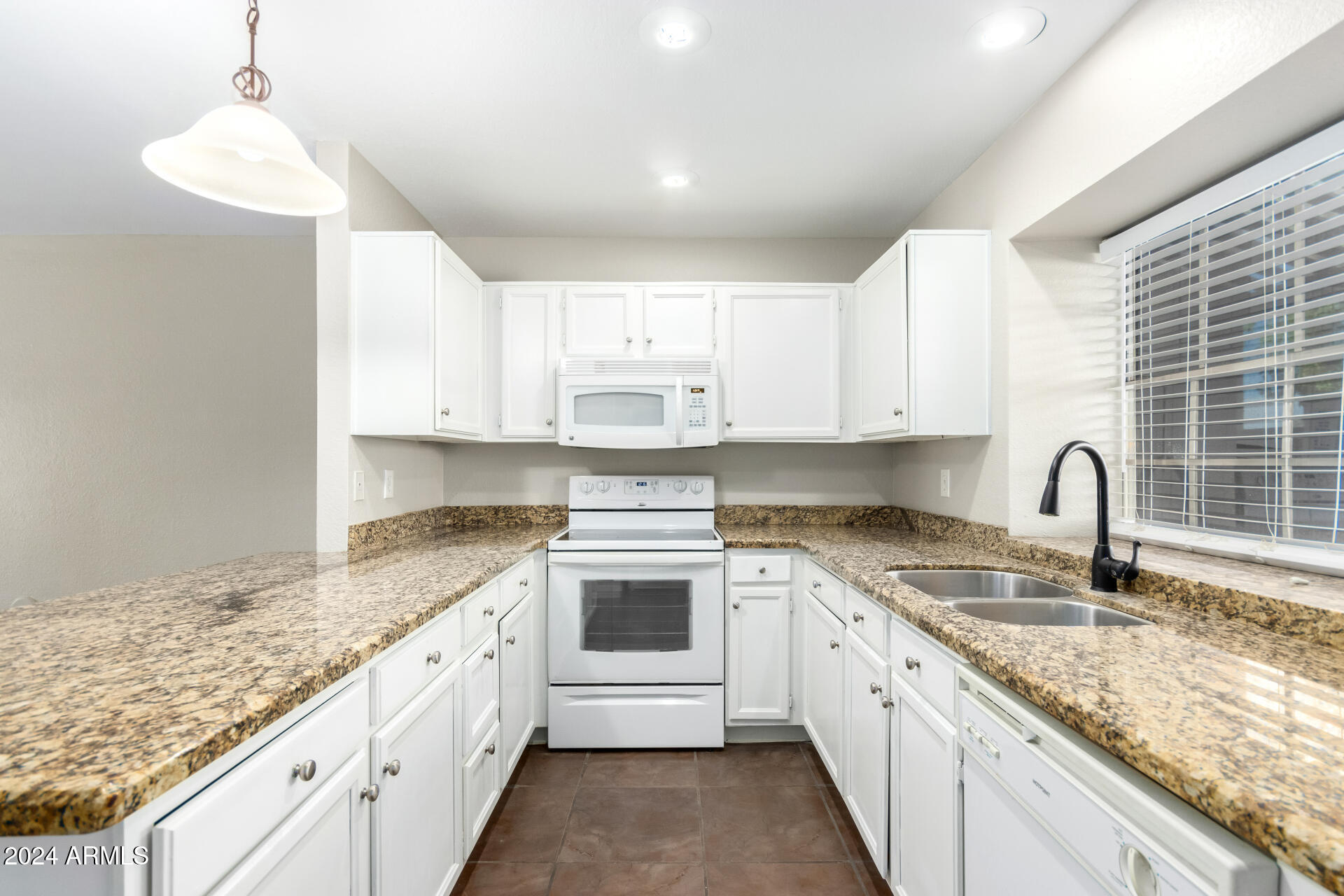 8111 West Wacker Road, Unit 124 Peoria, AZ 85381 - Photo 9 of 25 09-Wacker