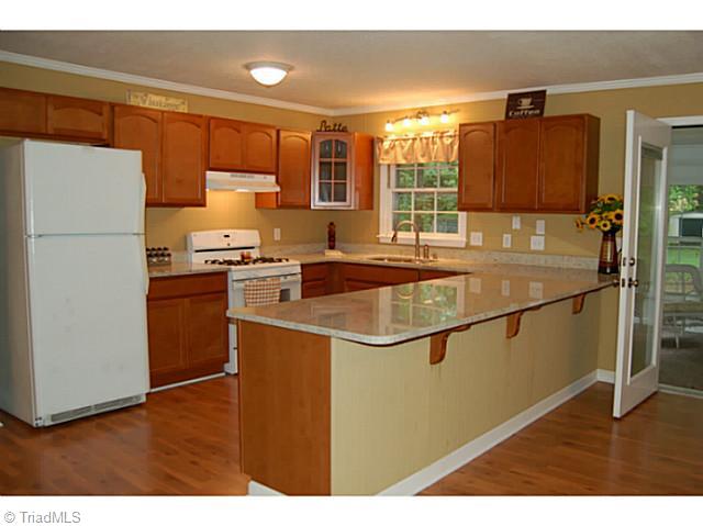 1017 Amity Road Asheboro, NC 27203 - Photo 4 of 13 Kitchen.
