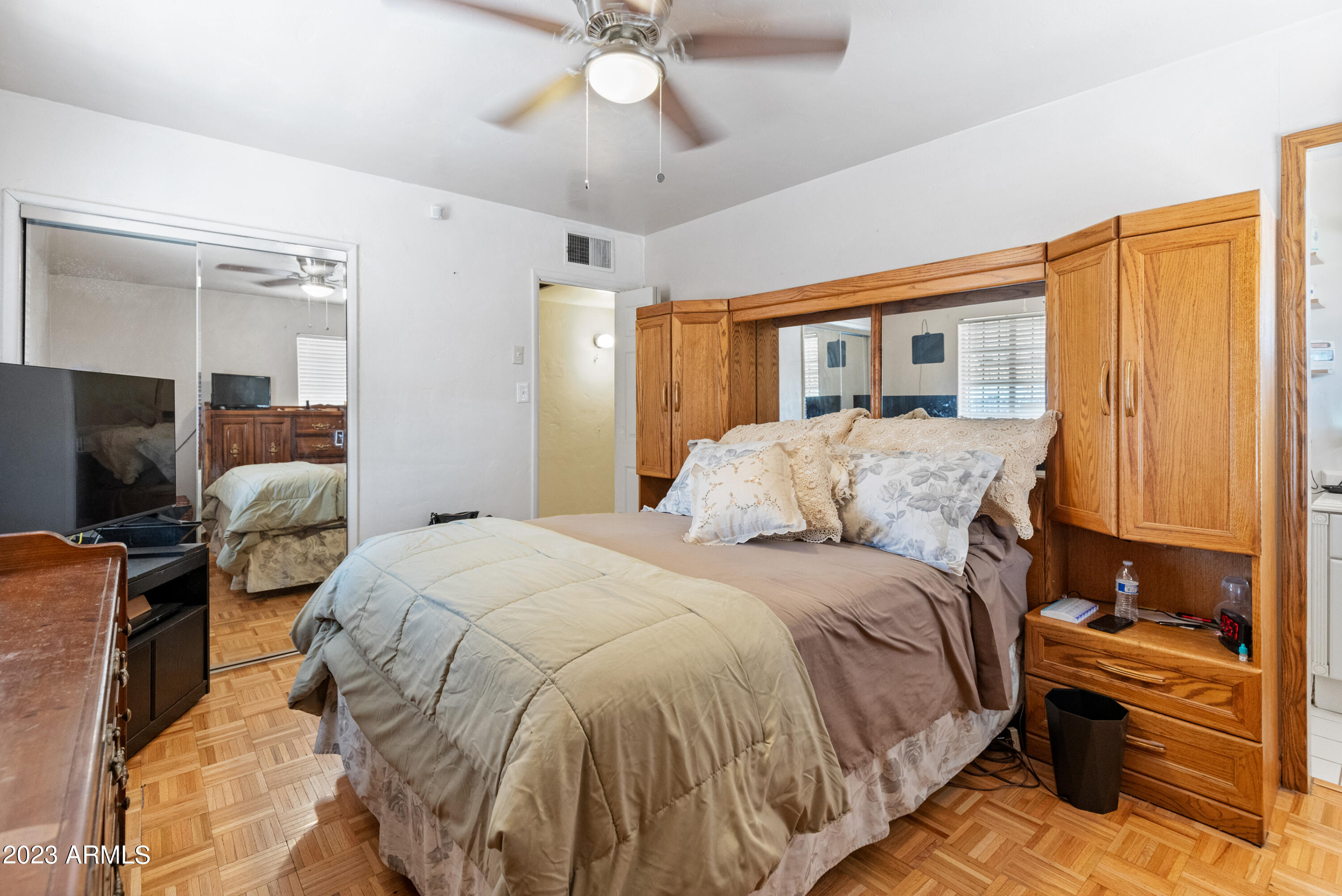 2401 West Osborn Road Phoenix, AZ 85015 - Photo 11 of 26 2401 W Osborn Rd-19