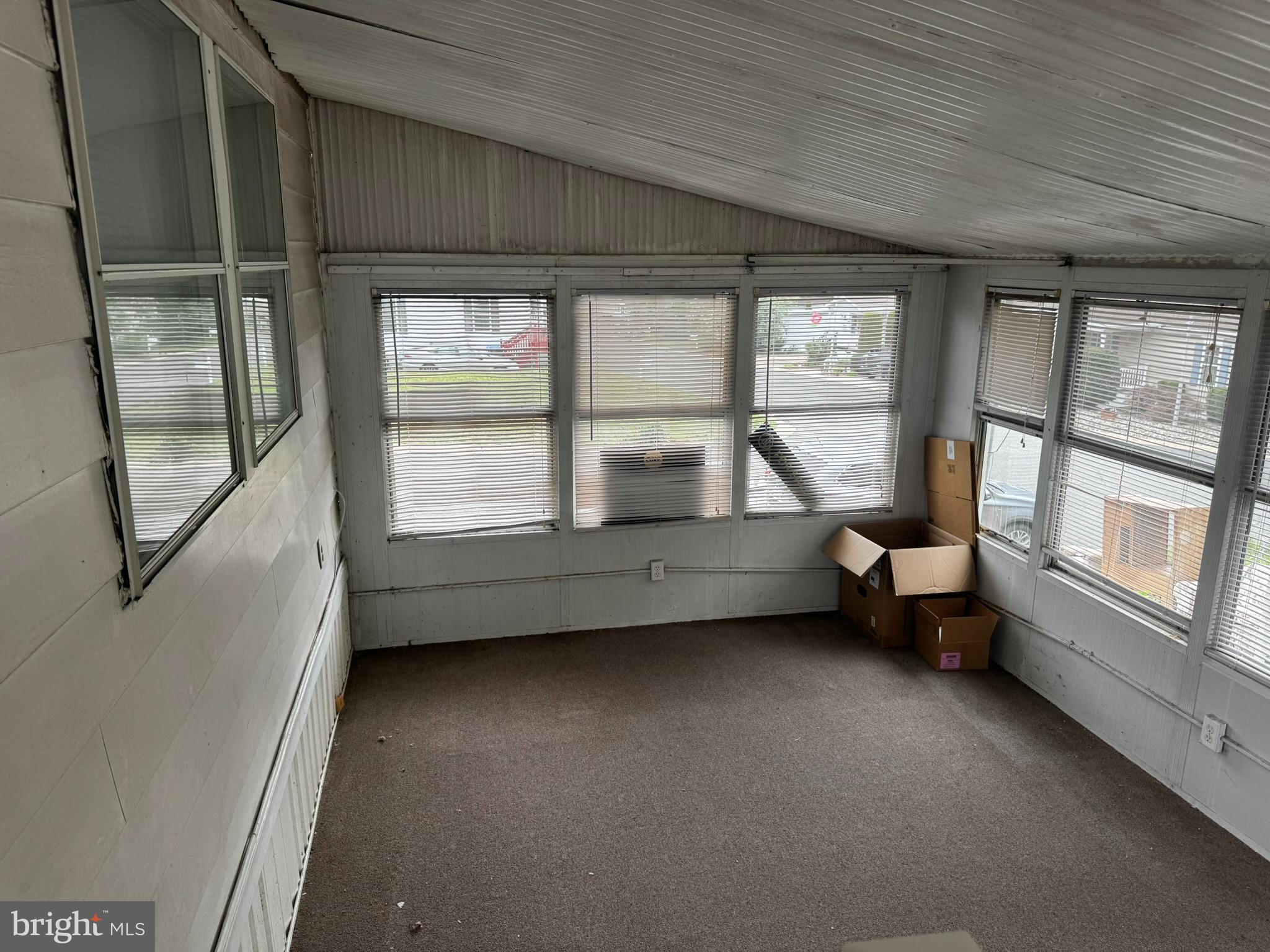100 Roberts Road Toms River, NJ 08755 - Photo 14 of 20 Enclosed Patio