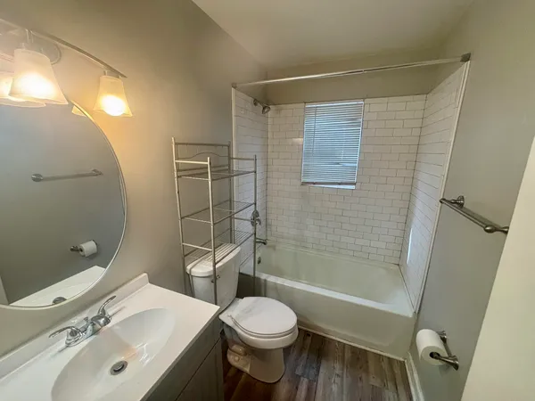 $1,200 | 339 Cedar Avenue, Vinton, VA 24179