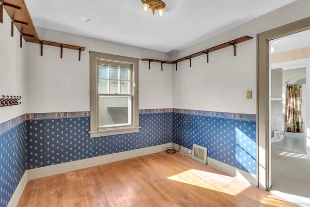 $189,900 | 1105 South Webster Street, Jackson, MI 49203