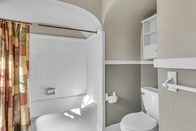 $189,900 | 1105 South Webster Street, Jackson, MI 49203