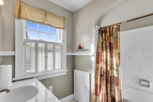 $189,900 | 1105 South Webster Street, Jackson, MI 49203