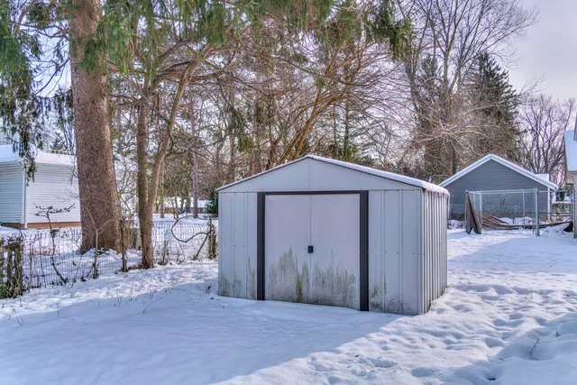 $189,900 | 1105 South Webster Street, Jackson, MI 49203