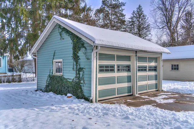 $189,900 | 1105 South Webster Street, Jackson, MI 49203