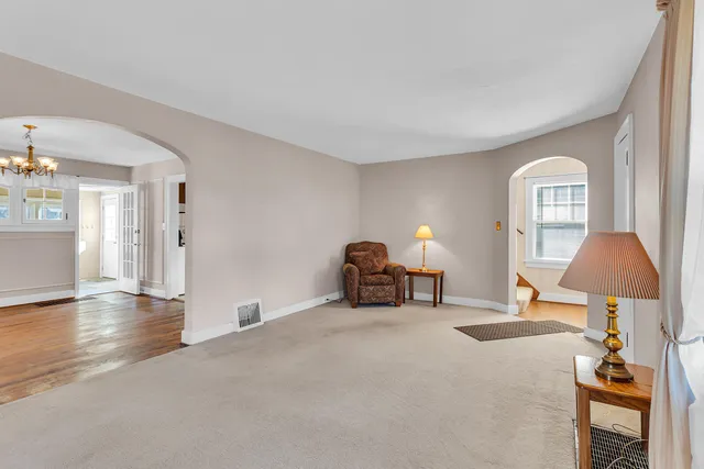 $189,900 | 1105 South Webster Street, Jackson, MI 49203