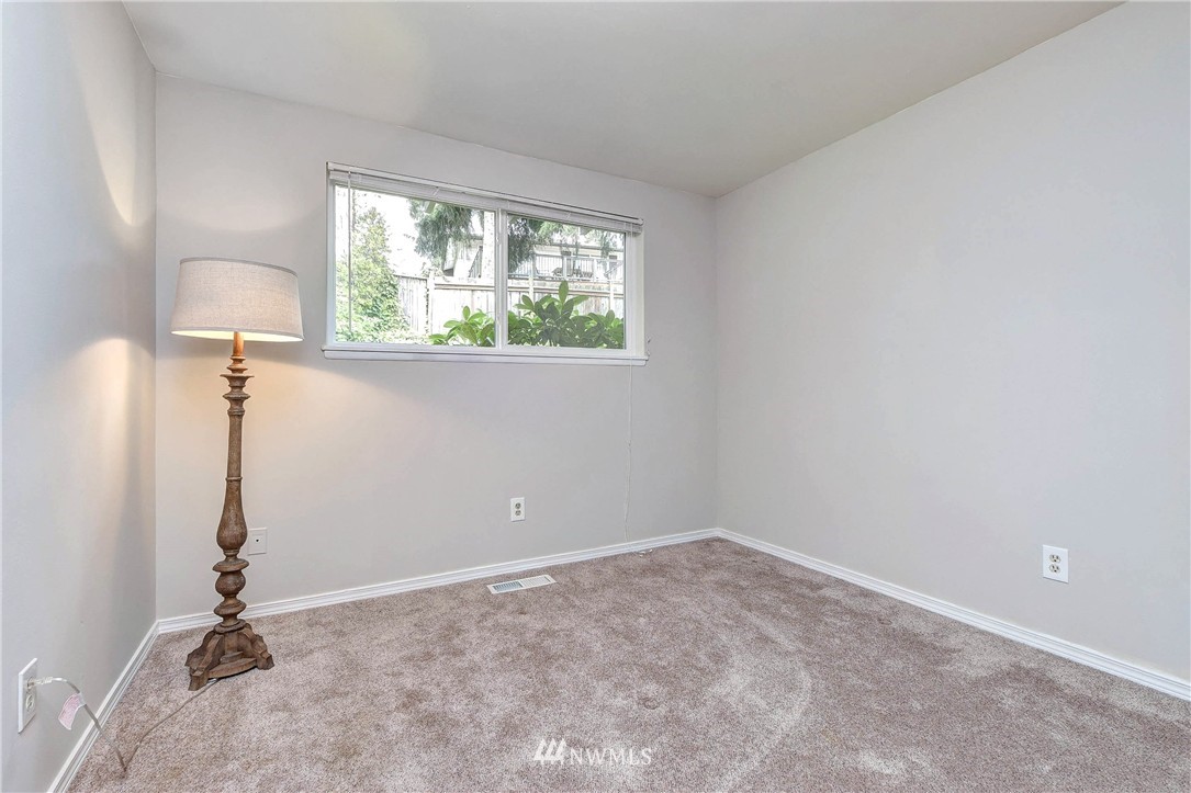 21801 3rd Place West Bothell, WA 98021 - Photo 14 of 20