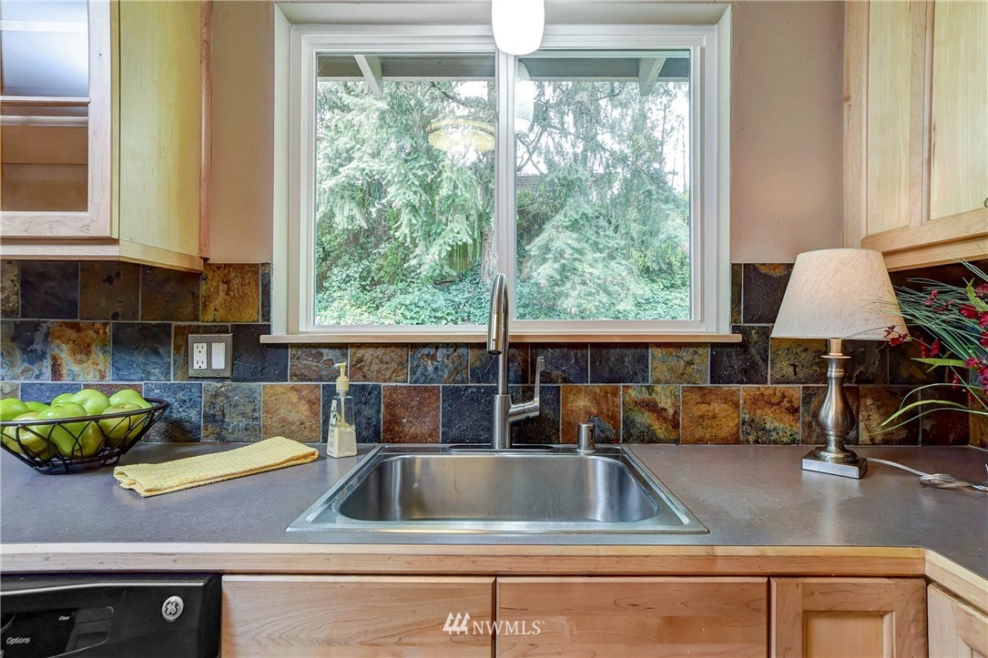 21801 3rd Place West Bothell, WA 98021 - Photo 10 of 20