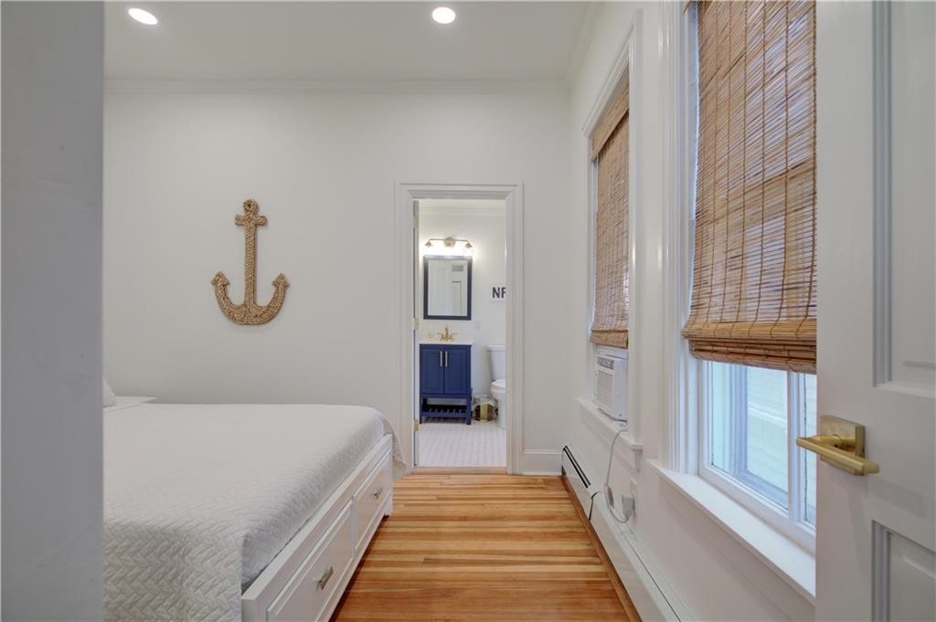 109 Church Street, Unit 4 Newport, RI 02840 - Photo 10 of 19