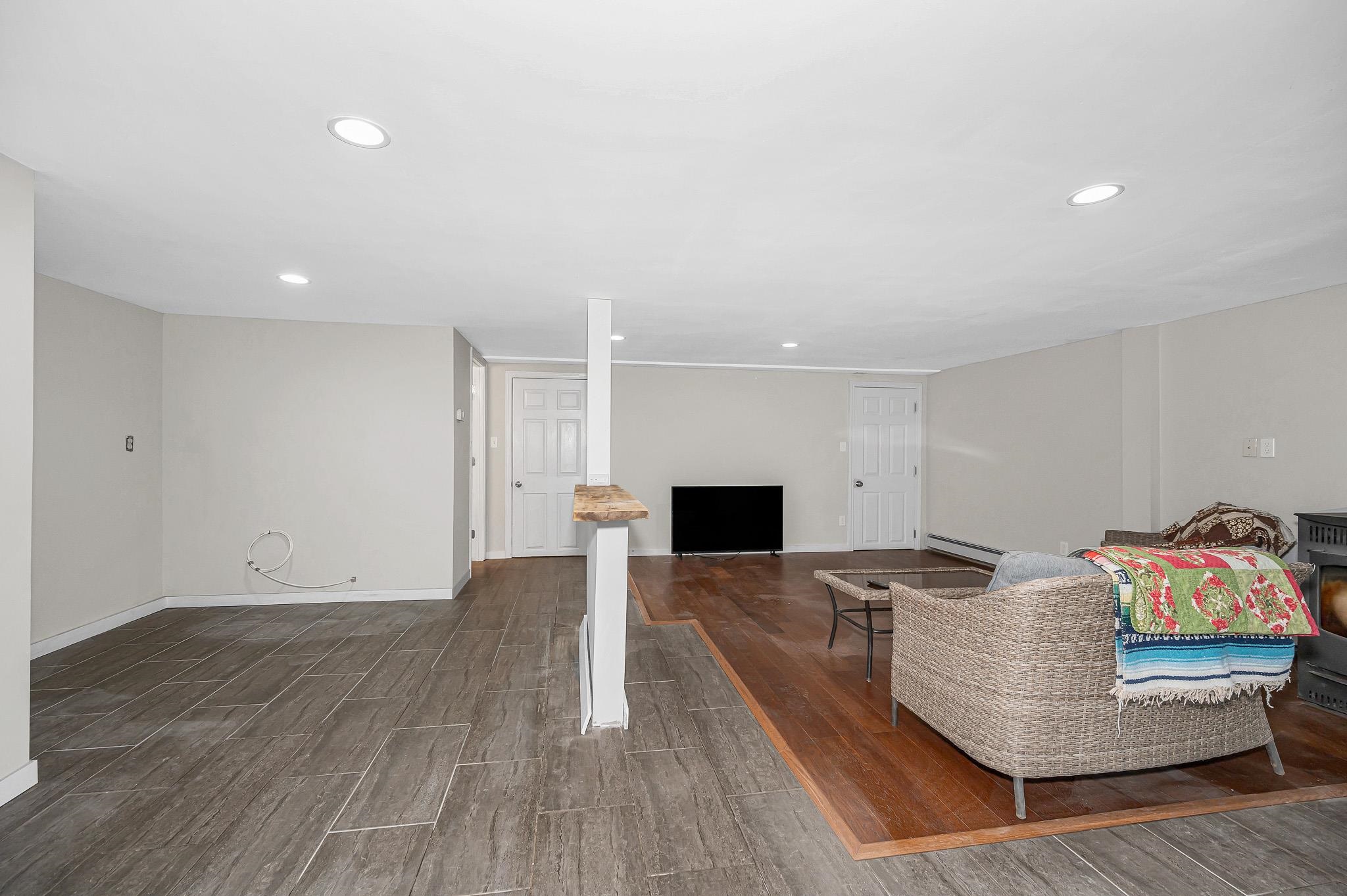 117 Stage Road Hampstead, NH 03841 - Photo 21 of 43 Gallery Image 21