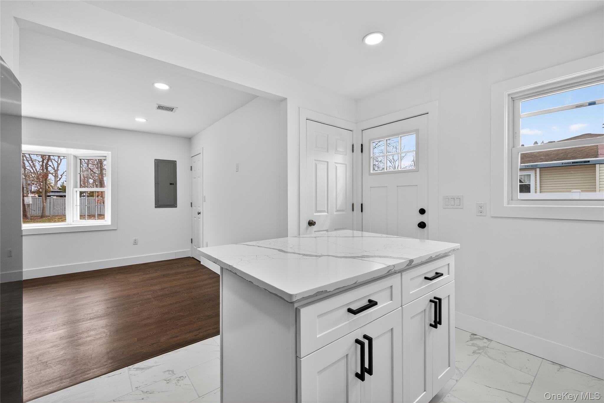 34 Propose Road Shirley, NY 11967 - Photo 14 of 40