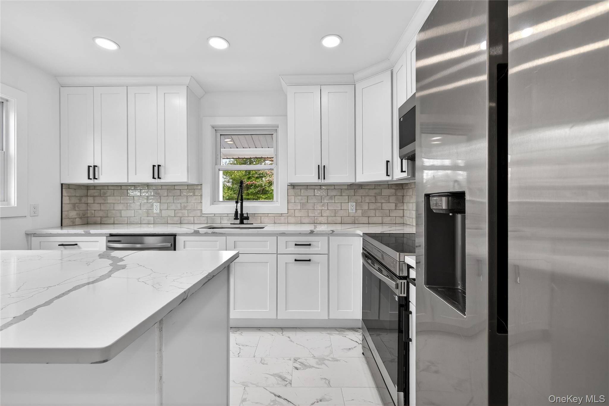 34 Propose Road Shirley, NY 11967 - Photo 15 of 40