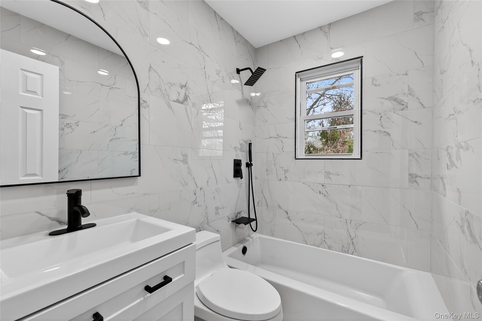 34 Propose Road Shirley, NY 11967 - Photo 19 of 40