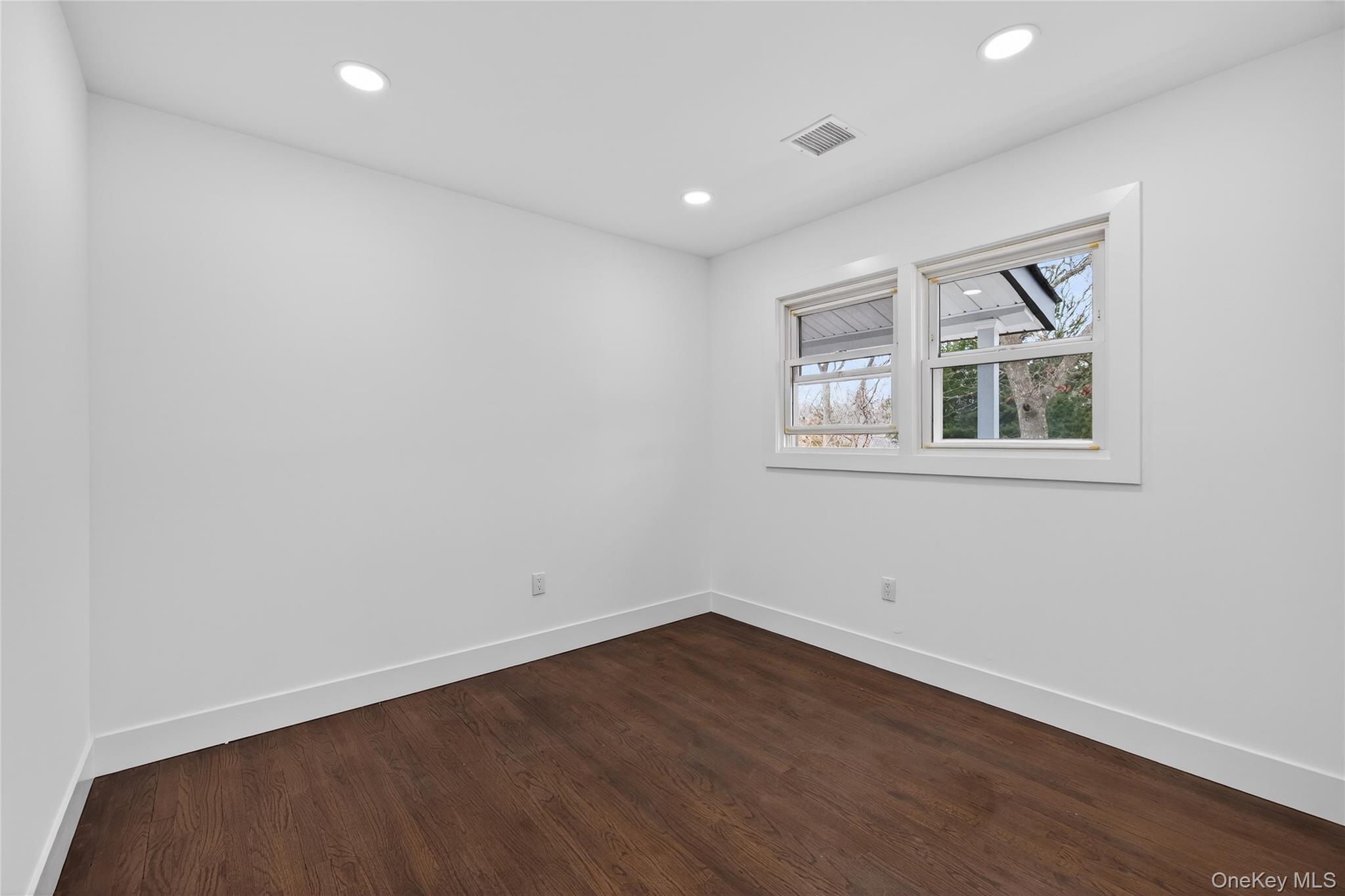 34 Propose Road Shirley, NY 11967 - Photo 21 of 40