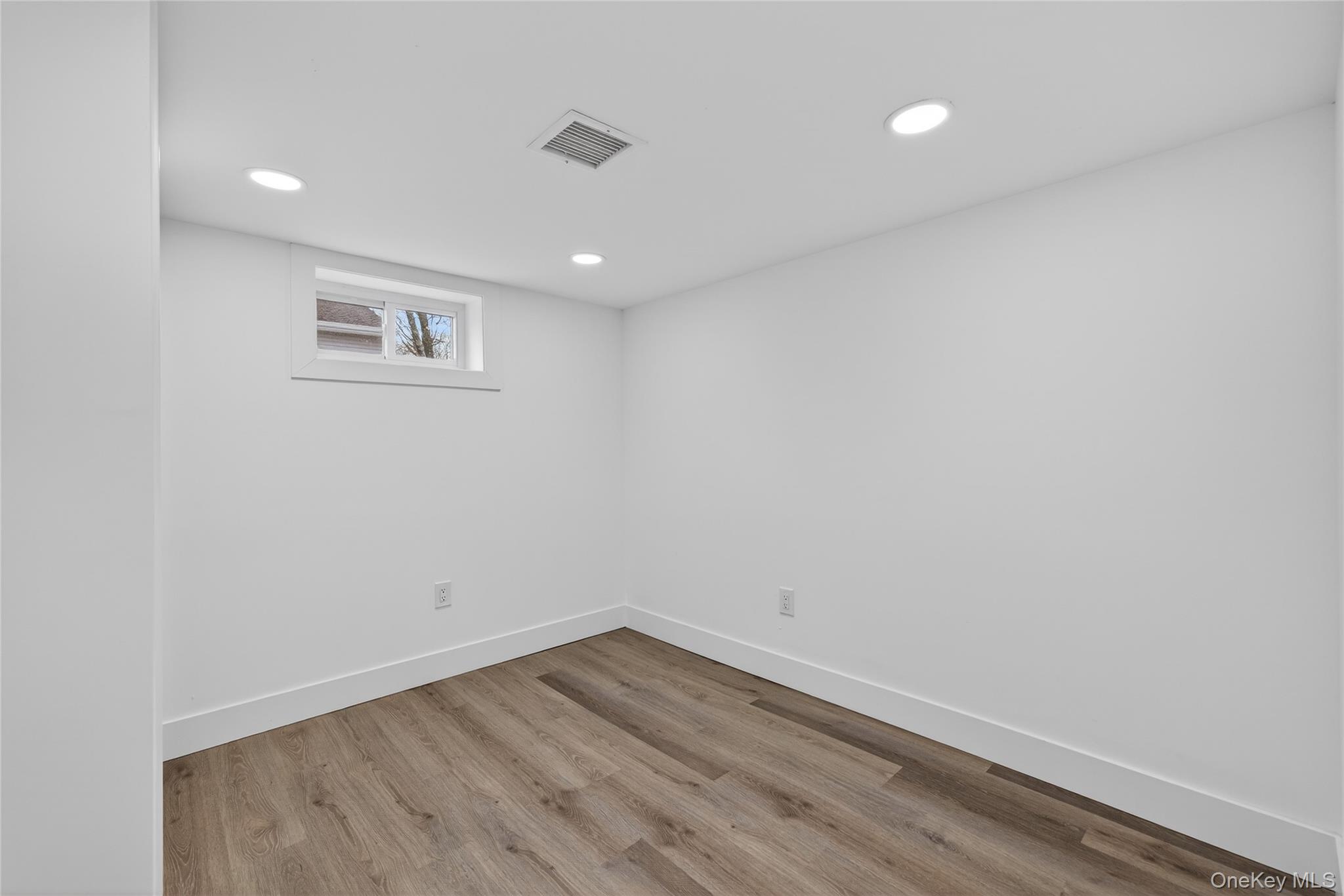 34 Propose Road Shirley, NY 11967 - Photo 25 of 40