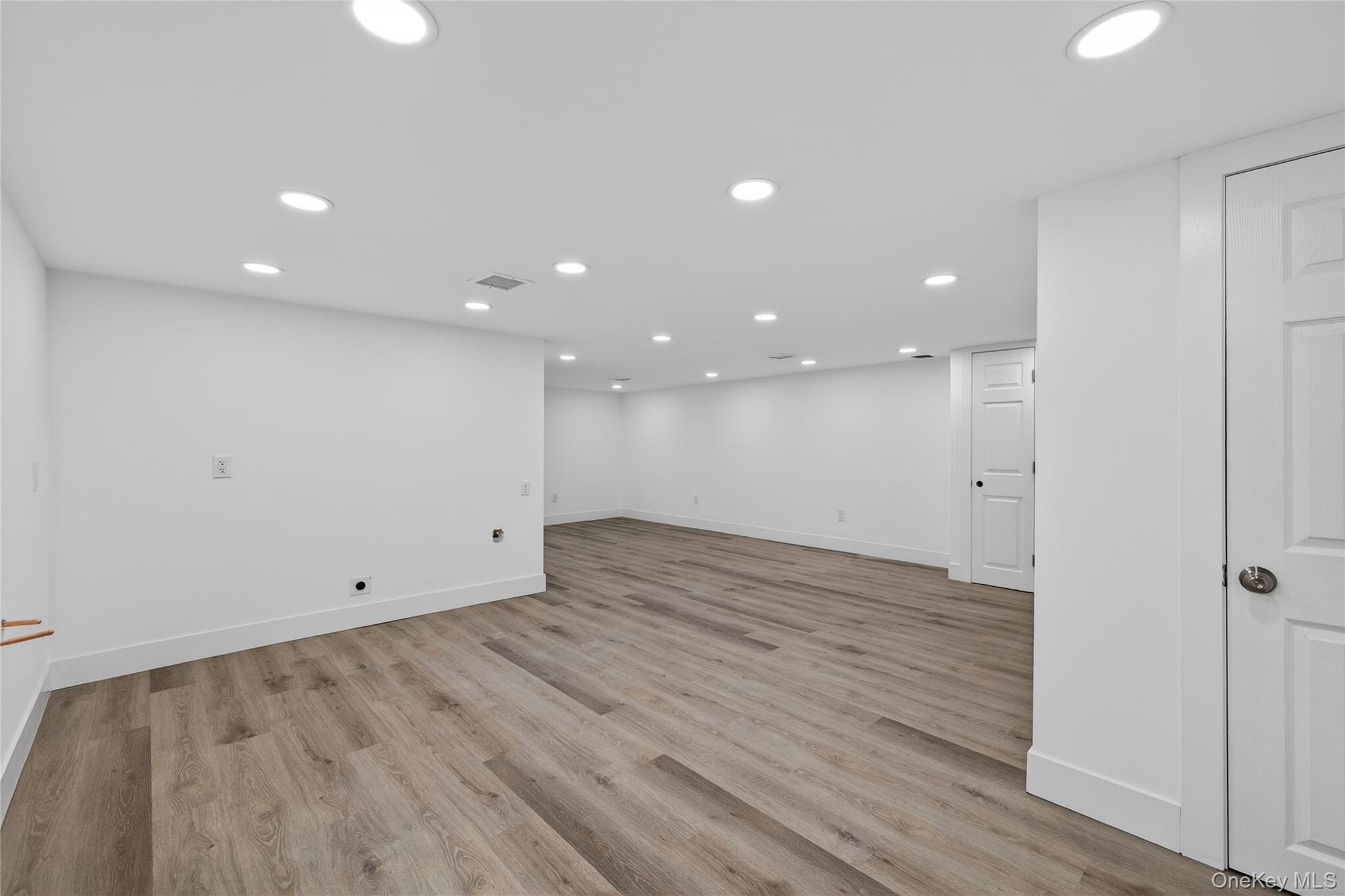 34 Propose Road Shirley, NY 11967 - Photo 31 of 40