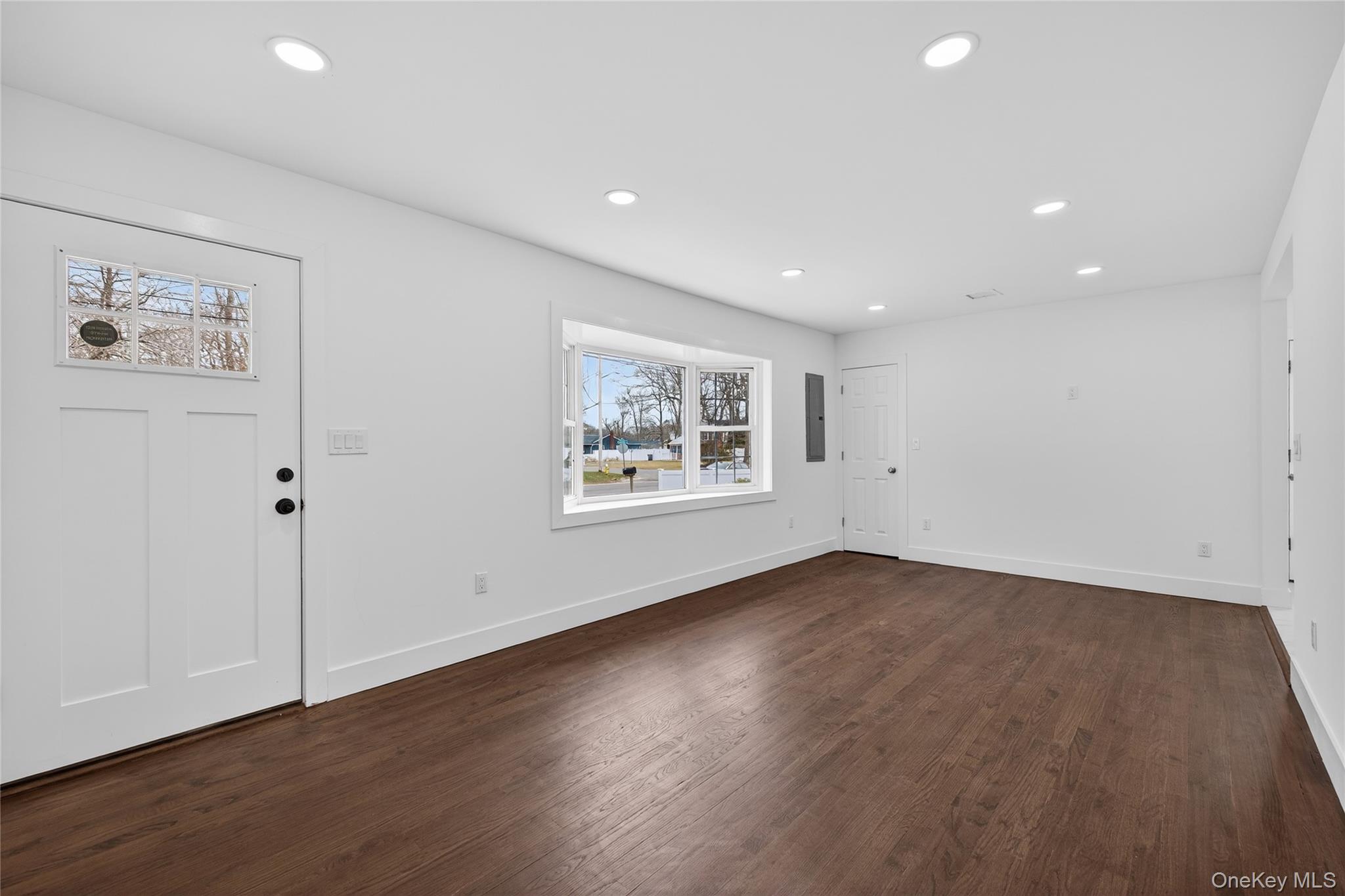 34 Propose Road Shirley, NY 11967 - Photo 7 of 40