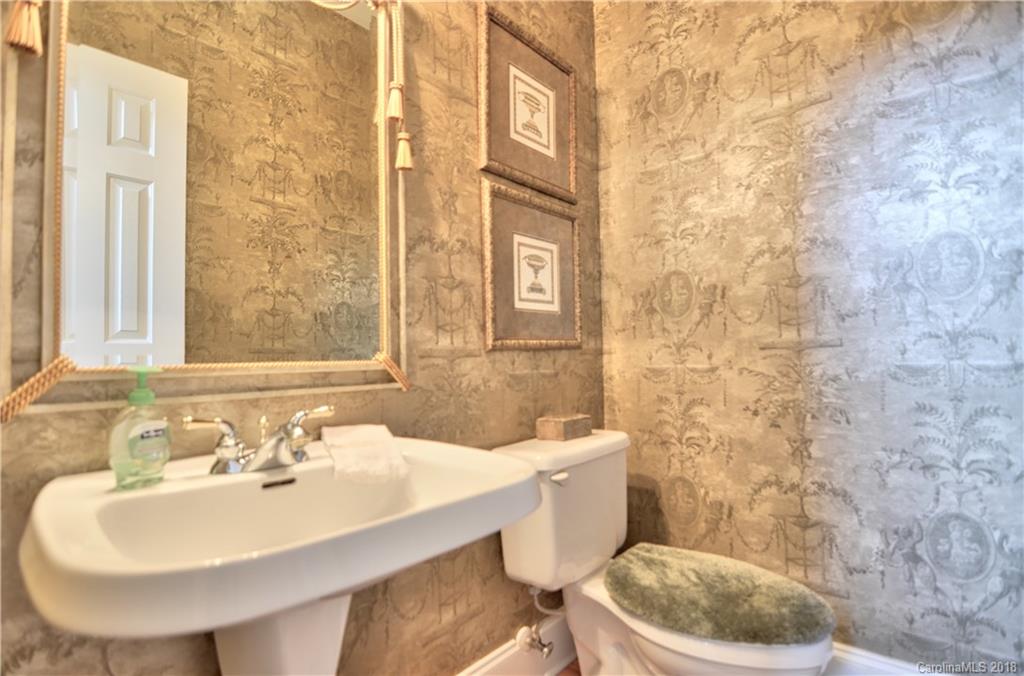 12104 Farnborough Road Huntersville, NC 28078 - Photo 17 of 36 Gallery Image 17