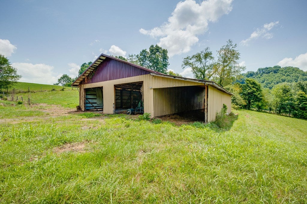 Tbd Call Valley Road Swords Creek, VA 24649 - Photo 6 of 31 Gallery Image 6