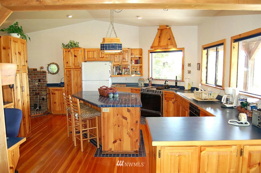 580 Reed Shipyard Road Decatur Island, WA 98221 - Photo 9 of 15 Gallery Image 9