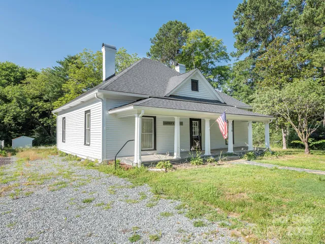 $275,000 | 110 College Street, Marshville, NC 28103