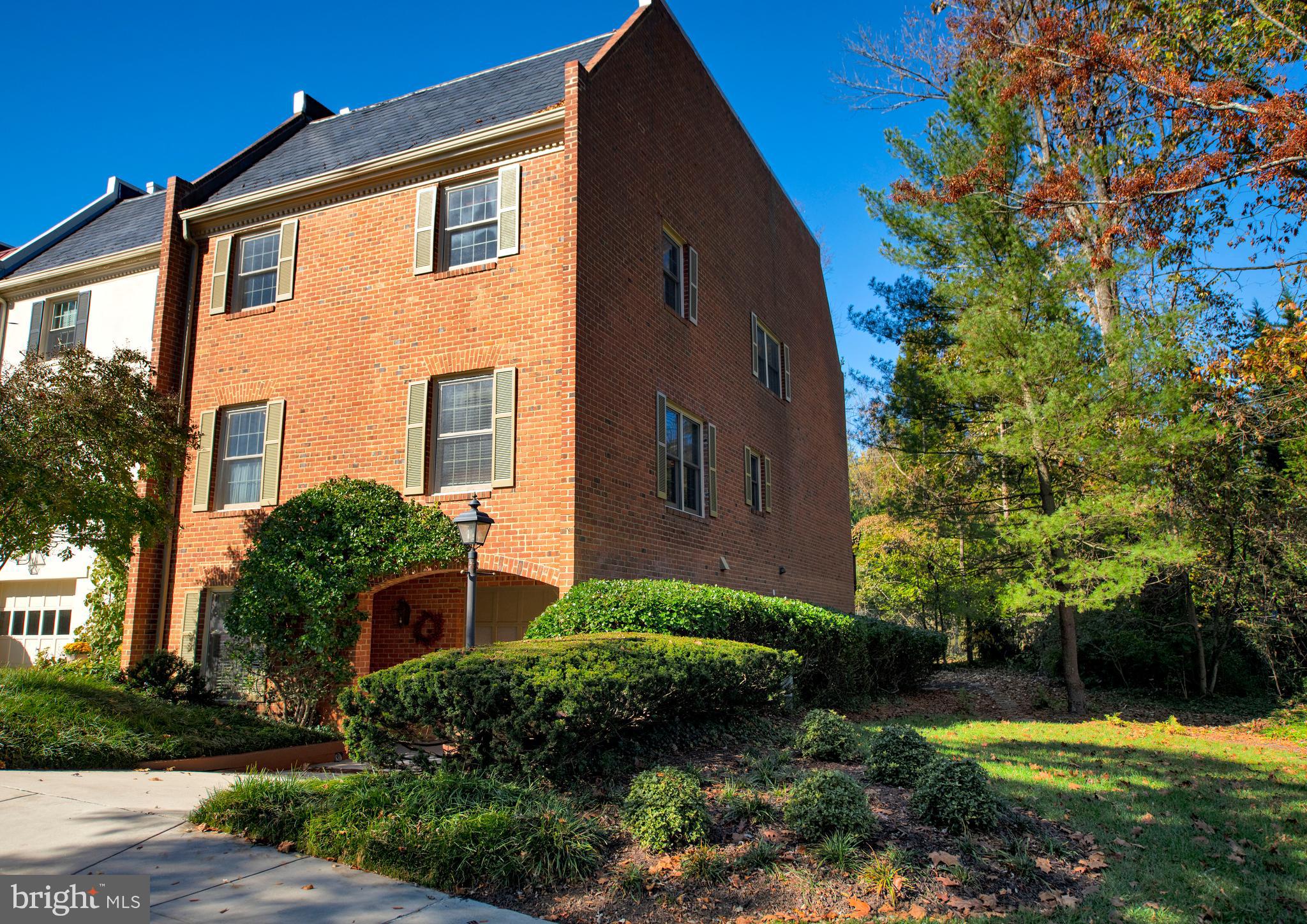 1702 Killington Road, Unit 40 Towson, MD 21204 - Photo 5 of 59 Partial Side view