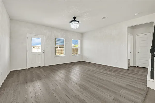 $2,400 | 2727 Crested Creek Lane, Fulshear, TX 77441