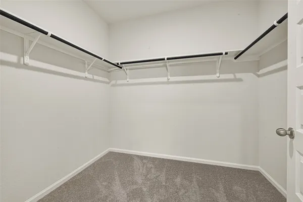 $2,400 | 2727 Crested Creek Lane, Fulshear, TX 77441