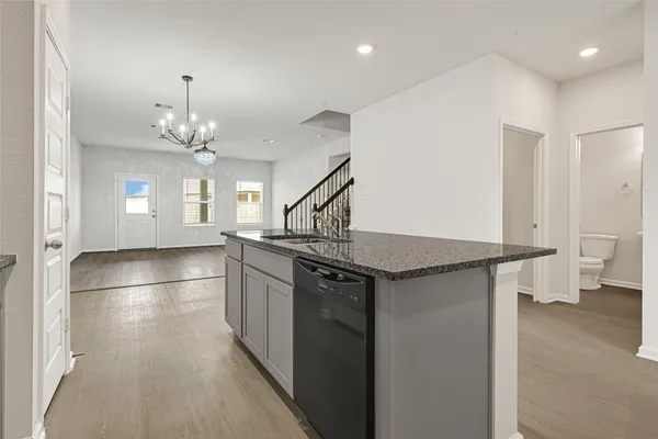 $2,400 | 2727 Crested Creek Lane, Fulshear, TX 77441