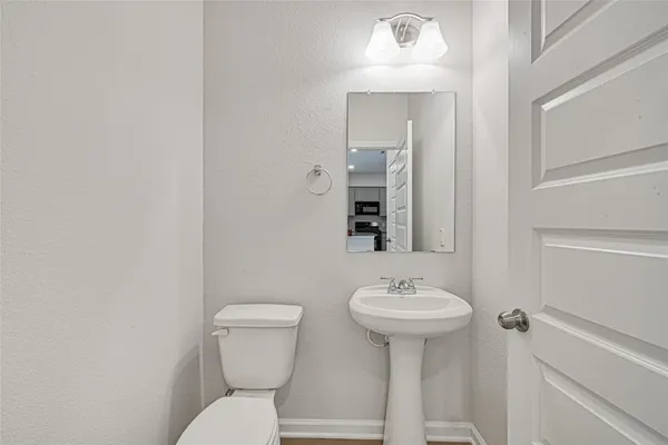 $2,400 | 2727 Crested Creek Lane, Fulshear, TX 77441