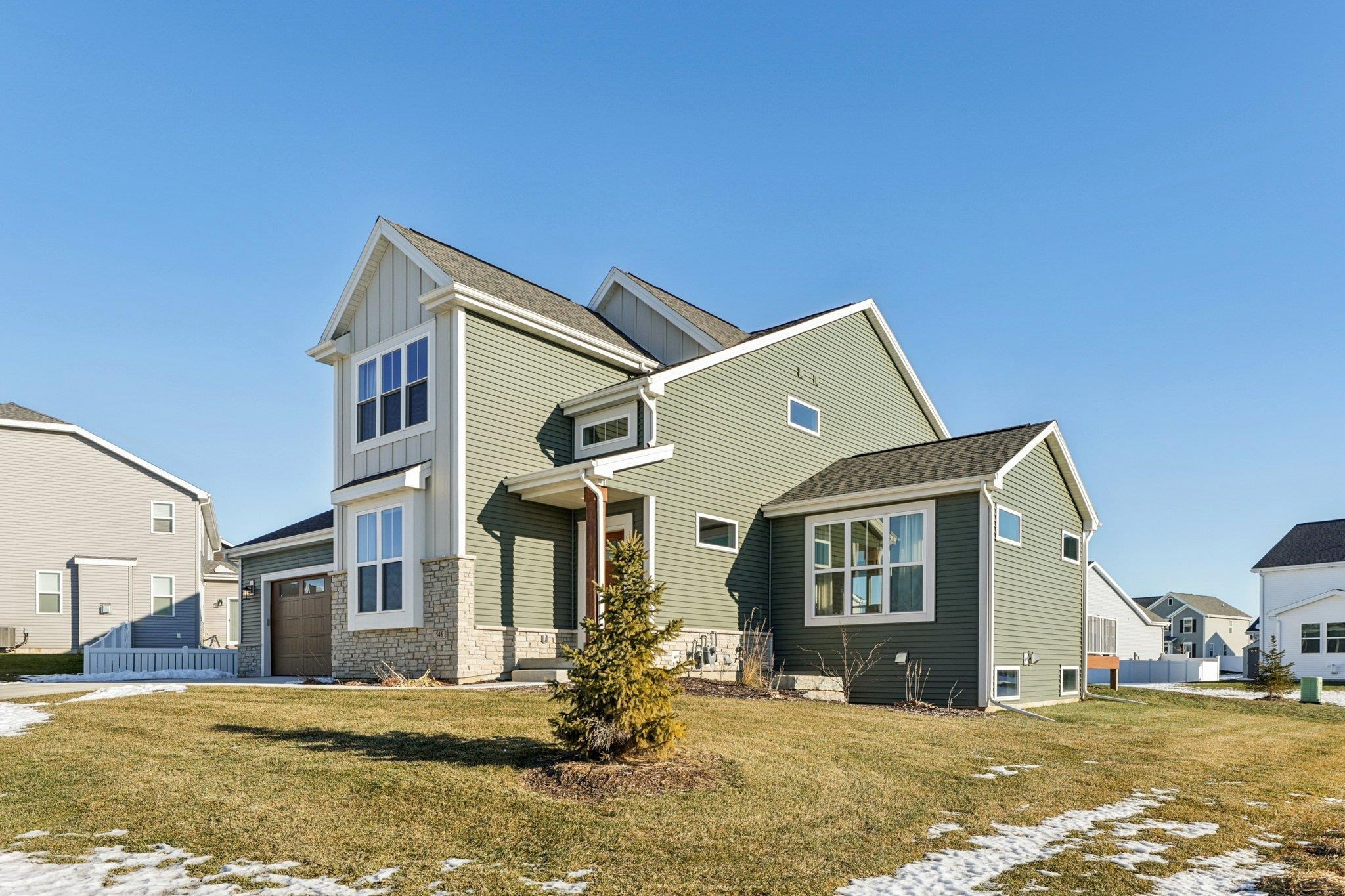 546 Buss Road Cottage Grove, WI 53527 - Photo 3 of 30